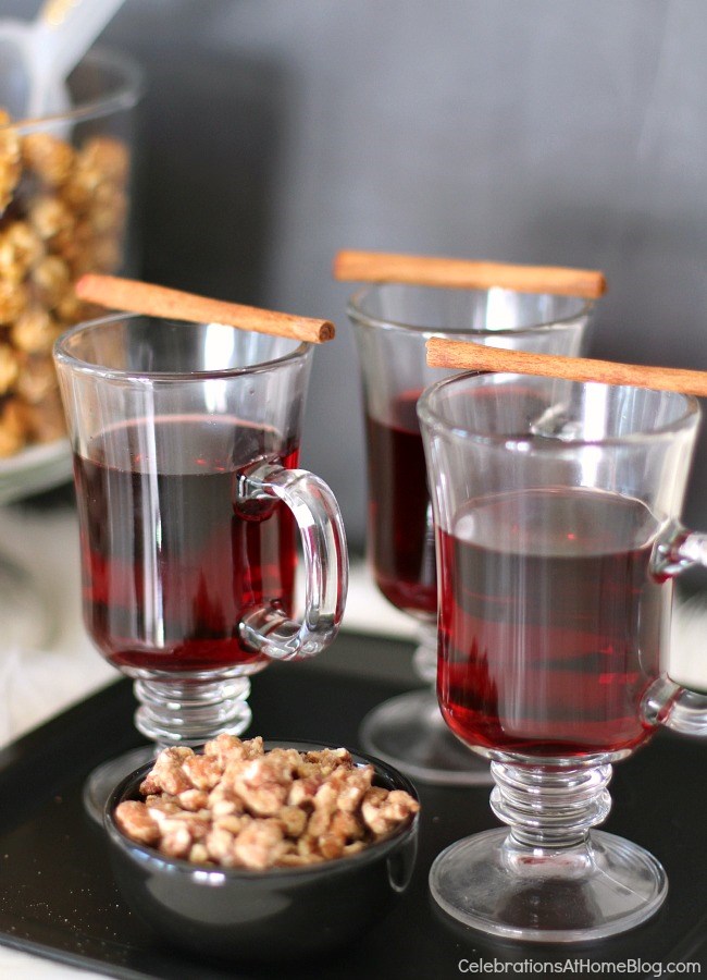 How to host an easy cocktail party. hot mulled wine