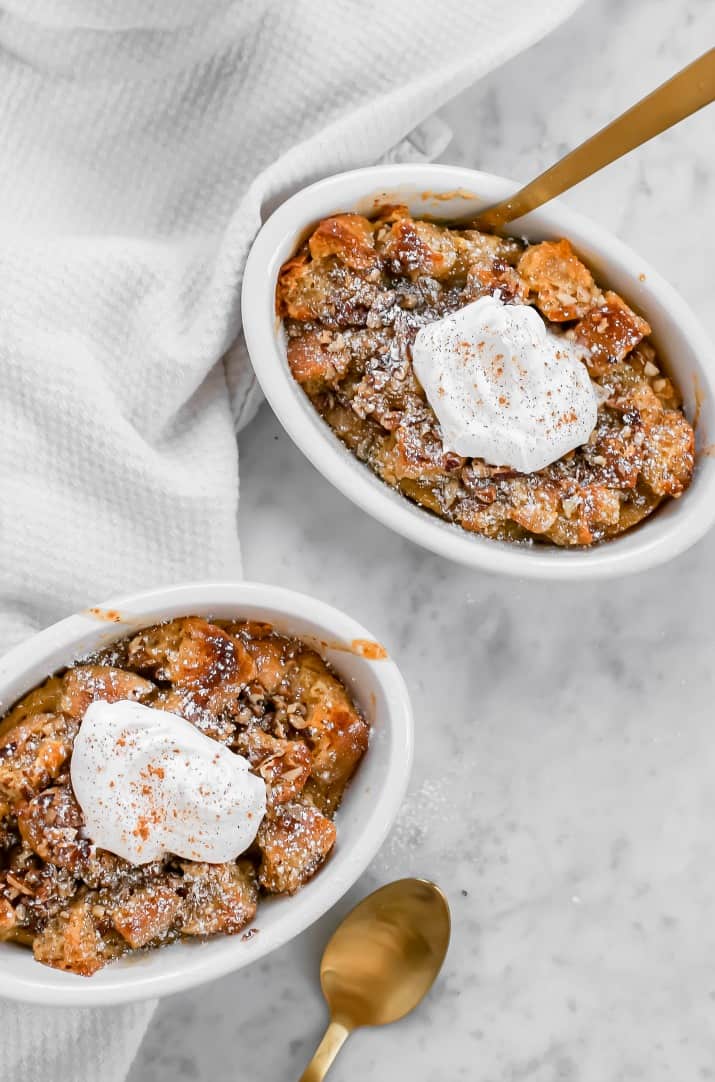 mini bread pudding in ramekins 