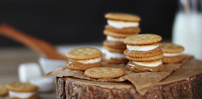 Easy Peanut Butter Marshmallow Cracker Snack