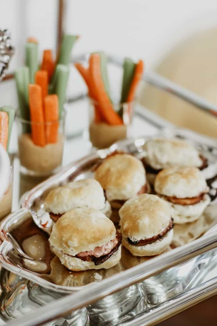 mini biscuit-sandwiches