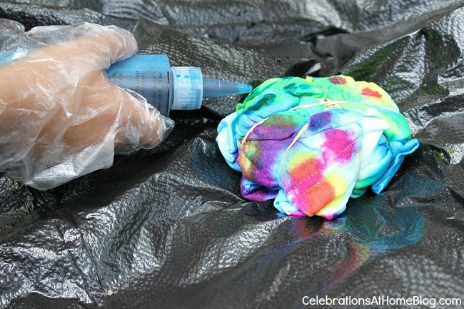 how to tie dye t-shirts