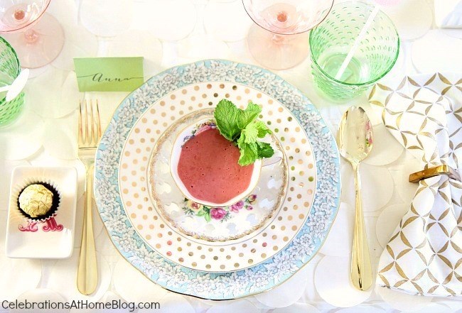 You'll get inspired by this beautiful bridesmaid luncheon with menu & recipes in a modern-meets-vintage style. Would be beautiful for any ladies luncheon or tea party! - mix n match place settings
