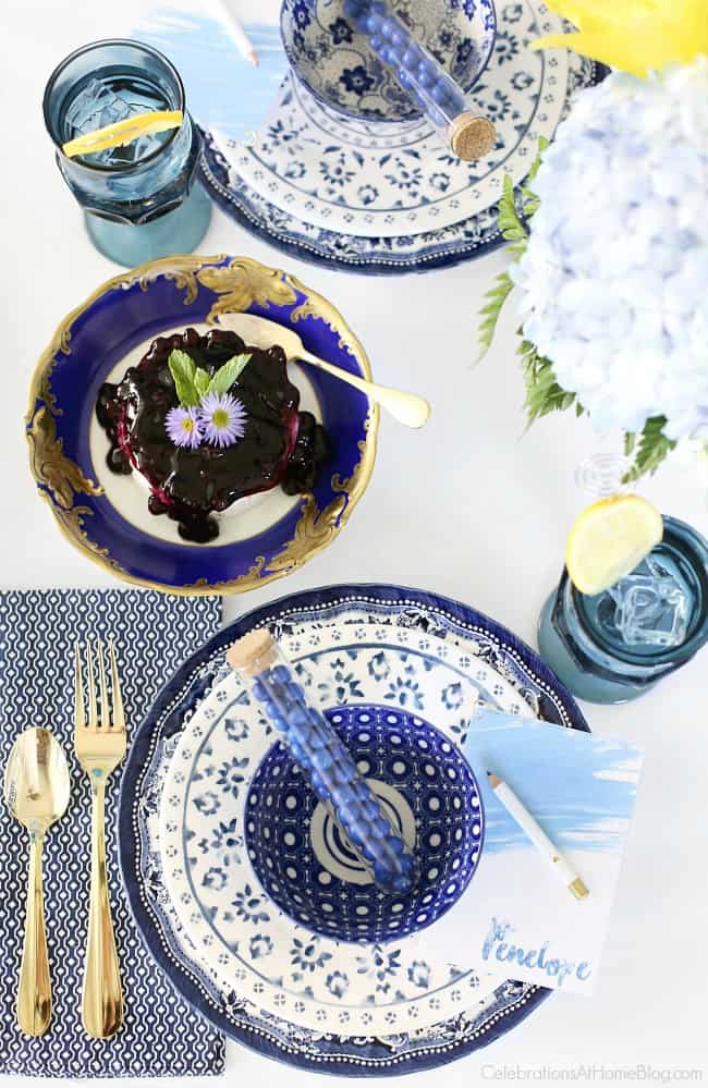 Blue bridal brunch, blue and white place setting.